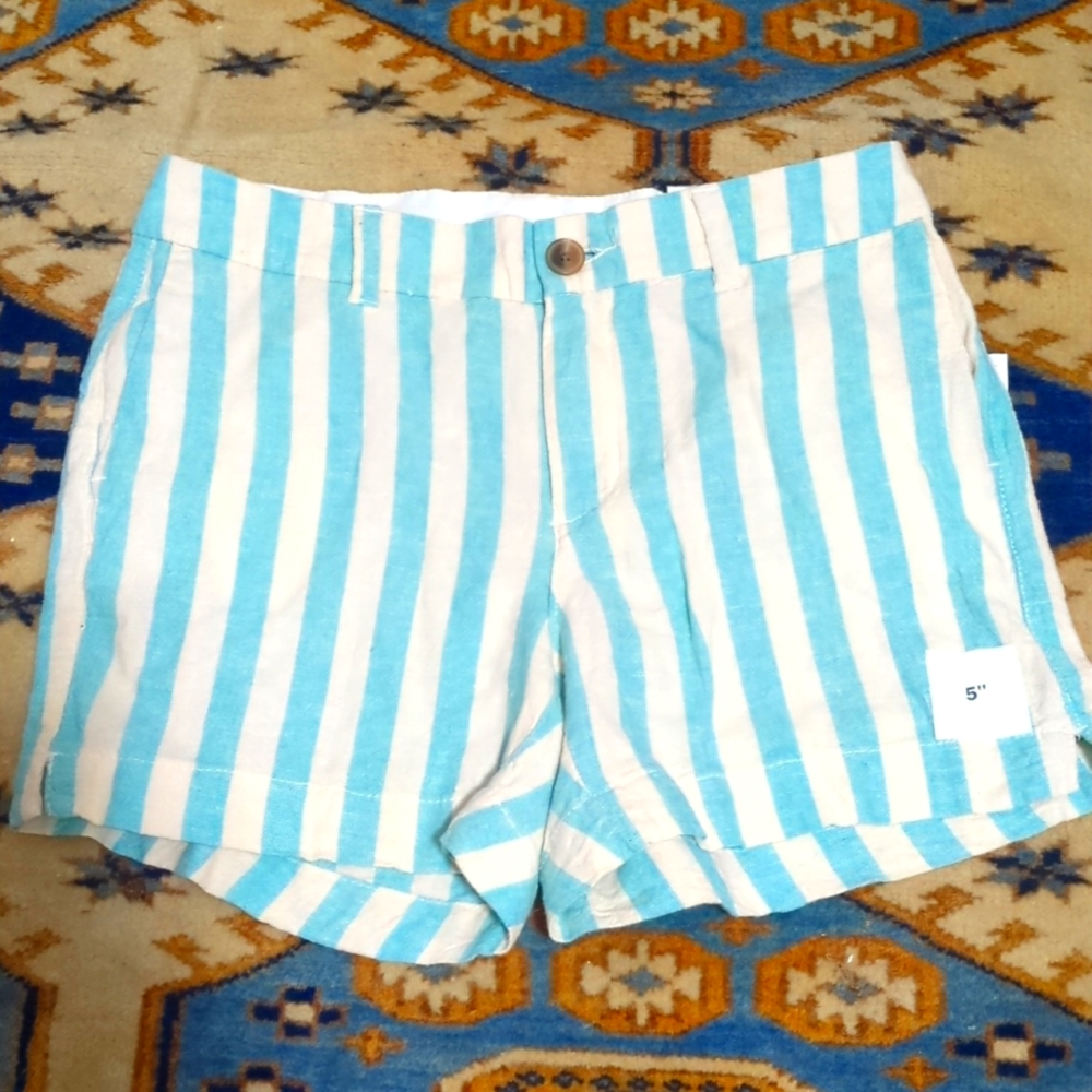 Old Navy blue and white striped shorts